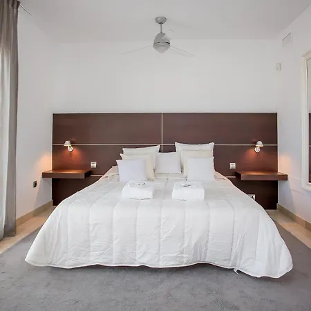 Fantastic Luxury Near Villa *